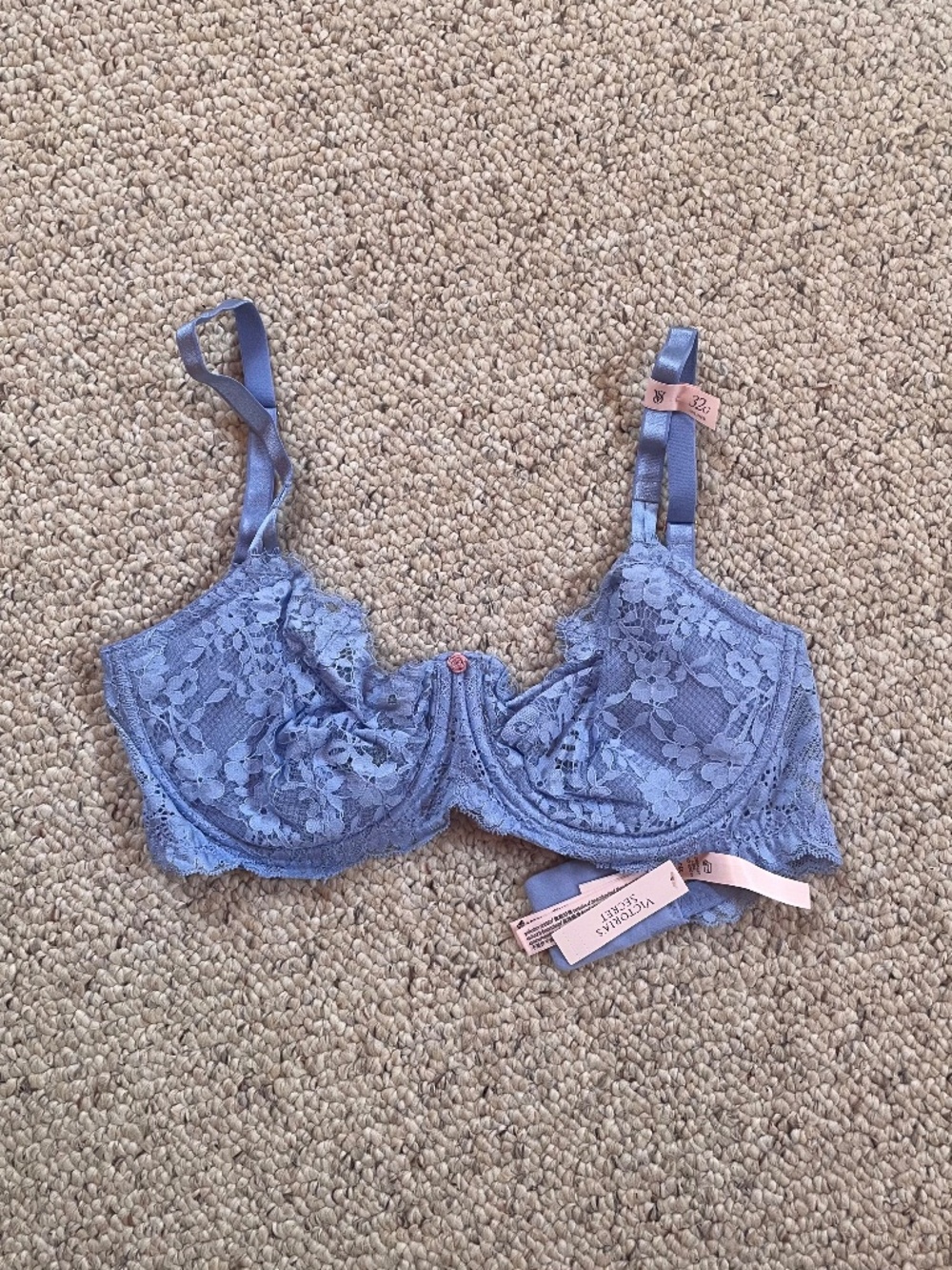 Victoria’s Secret Wicked Unlined Balconette Bra. 32G BNWT